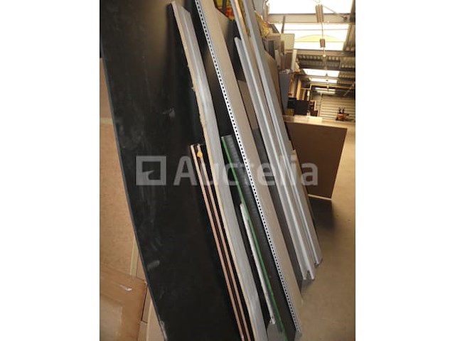 Balans van panelen en houtresten - afbeelding 9 van  11