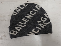 Balenciaga muts