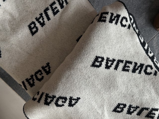 Balenciaga sjaal - afbeelding 3 van  4
