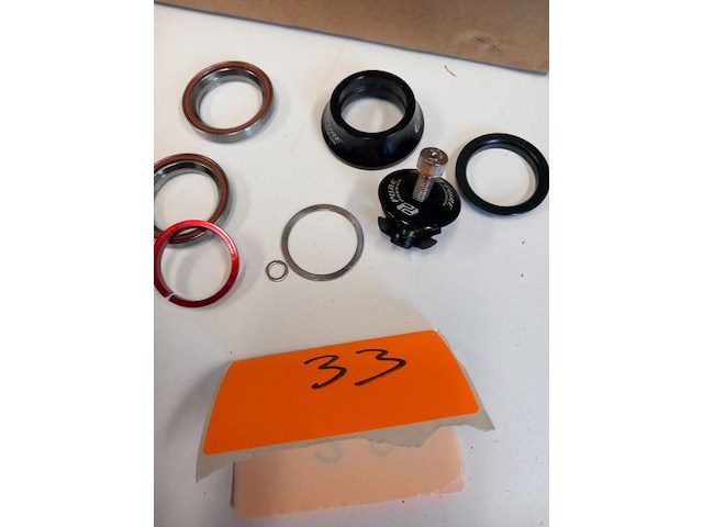 Balhoofd - afbeelding 2 van  2