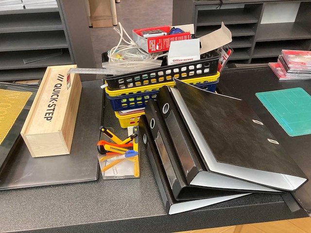 Baliemeubels, bureau meubilair en materiaal - afbeelding 15 van  55