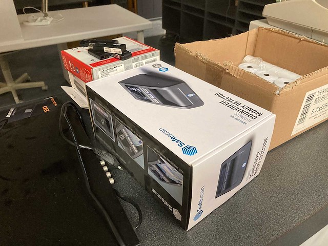 Baliemeubels, bureau meubilair en materiaal - afbeelding 21 van  55