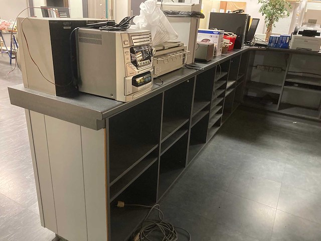 Baliemeubels, bureau meubilair en materiaal - afbeelding 23 van  55