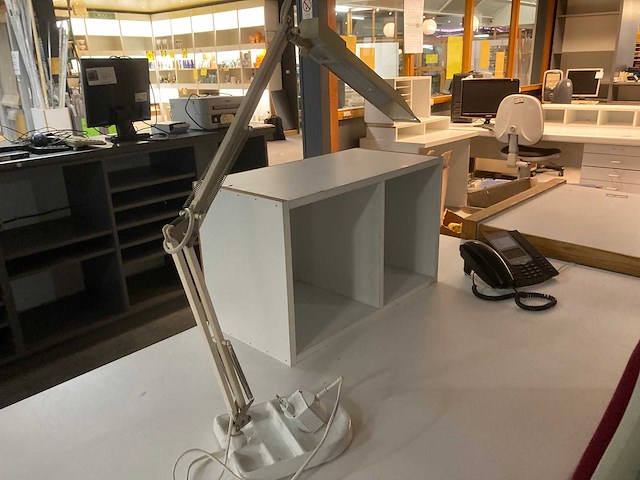 Baliemeubels, bureau meubilair en materiaal - afbeelding 42 van  55