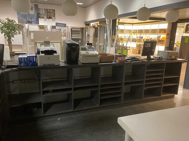 Baliemeubels, bureau meubilair en materiaal - afbeelding 34 van  55