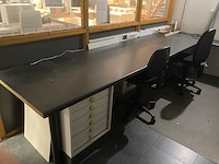 Baliemeubels, bureau meubilair en materiaal - afbeelding 55 van  55