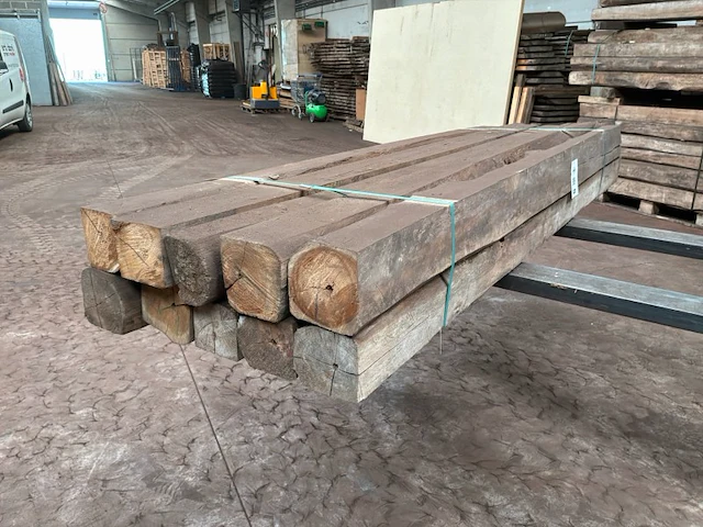 Balken in teak hout (10x) - afbeelding 1 van  5