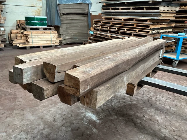 Balken in teak hout (12x) - afbeelding 1 van  5