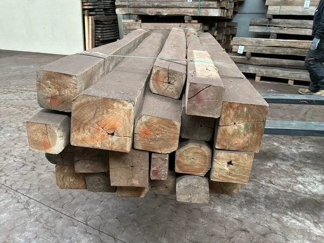 Balken in teak hout (19x) - afbeelding 2 van  5
