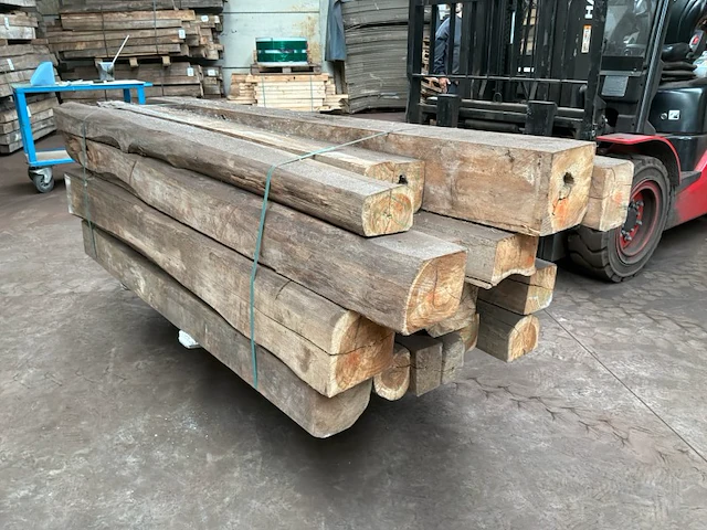 Balken in teak hout (20x) - afbeelding 2 van  5