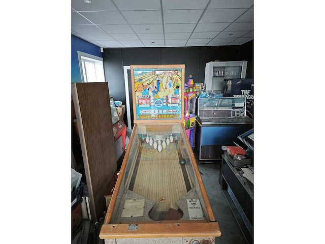 Bally - 1958 - super bowler - bowlingautomaat - afbeelding 21 van  22