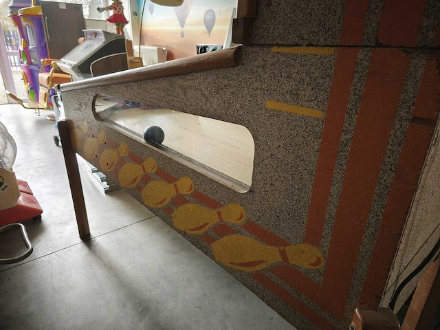 Bally - 1958 - super bowler - bowlingautomaat - afbeelding 6 van  22