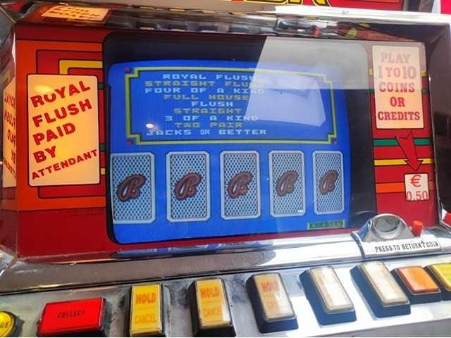 Bally - draw poker - speelautomaat - afbeelding 6 van  11