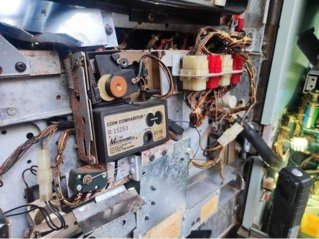 Bally - draw poker - speelautomaat - afbeelding 4 van  4