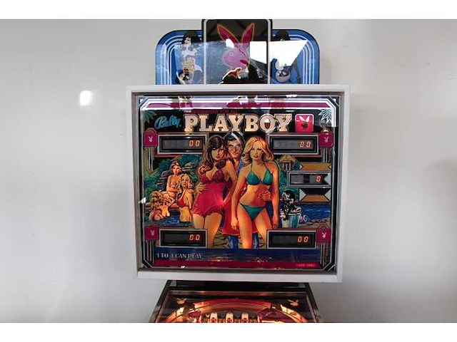 Bally - playboy - flipperkast - afbeelding 1 van  10
