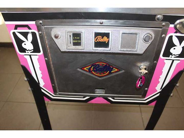 Bally - playboy - flipperkast - afbeelding 10 van  10