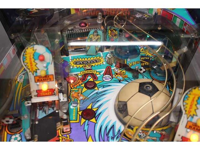 Bally - world cup soccer 94 - flipperkast - afbeelding 5 van  8