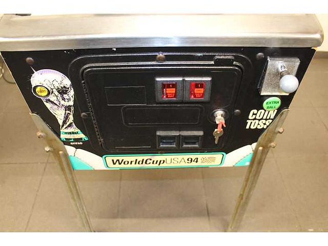Bally - world cup soccer 94 - flipperkast - afbeelding 1 van  2