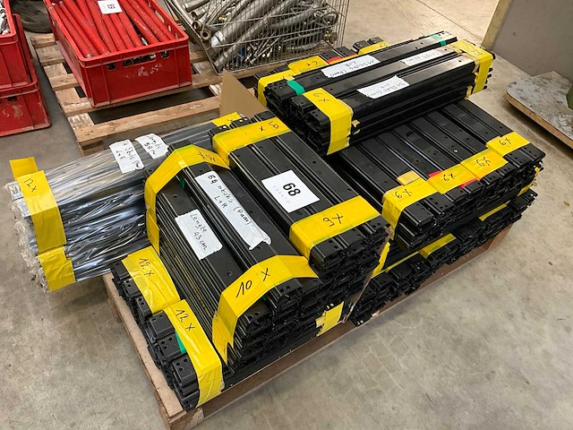 Bally partij geleiders - afbeelding 1 van  4