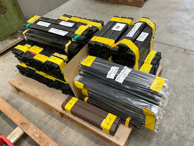 Bally partij geleiders - afbeelding 2 van  4