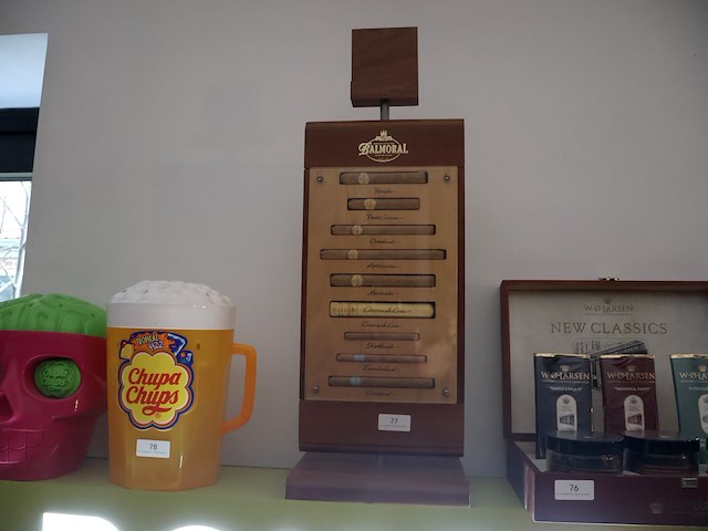 Balmoral display - afbeelding 1 van  5