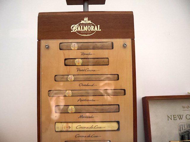 Balmoral display - afbeelding 2 van  5