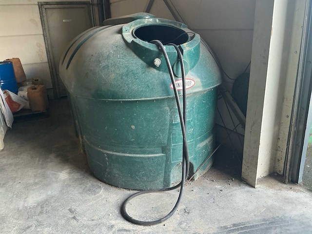 Balmoral hb 2500 met pomp en k33 teller horizontale opslagtank - afbeelding 2 van  6