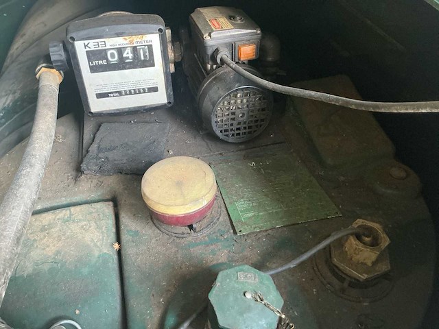 Balmoral hb 2500 met pomp en k33 teller horizontale opslagtank - afbeelding 6 van  6