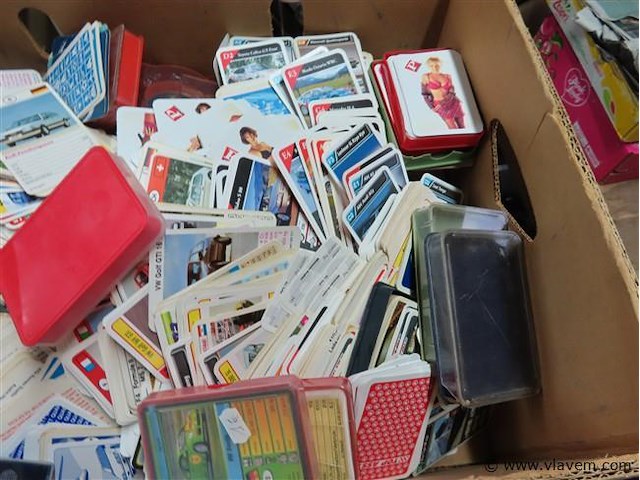 Bananendoos met losse kaarten - afbeelding 3 van  4