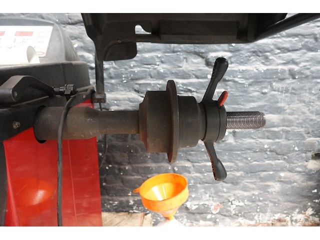 Banden balanceermachine tyer expert - afbeelding 4 van  5