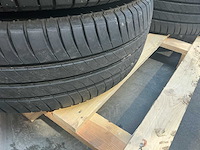 Banden michelin met velg mercedes sprinter 235/60r17c autobanden en velg - afbeelding 10 van  10