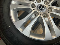 Banden michelin met velg mercedes sprinter 235/60r17c autobanden en velg - afbeelding 5 van  9