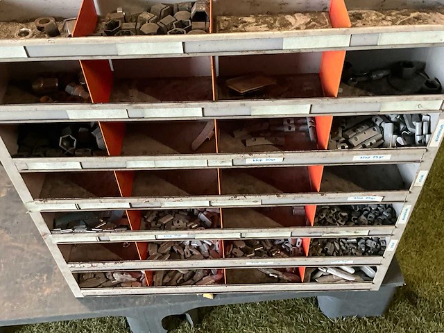 Banden montage en demontage wisselaarmachine - afbeelding 12 van  14