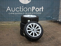 Banden pirelli sottozero 3 met velg 4 stuks (marge) - afbeelding 1 van  1