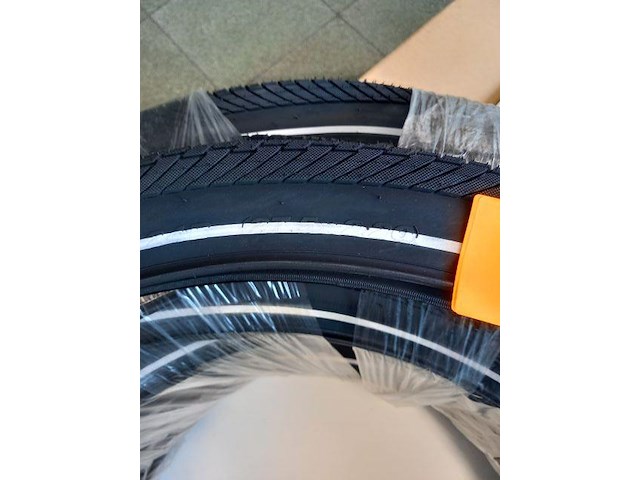 Banden - afbeelding 2 van  2