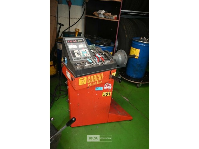 Bandenbalanceermachine corghi em 43 - afbeelding 1 van  6
