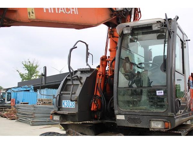 Bandenkraan hitachi zx17w-3, bj 2009, werkuren 16765,4, serienummer jk6cga04900020311 - afbeelding 2 van  8