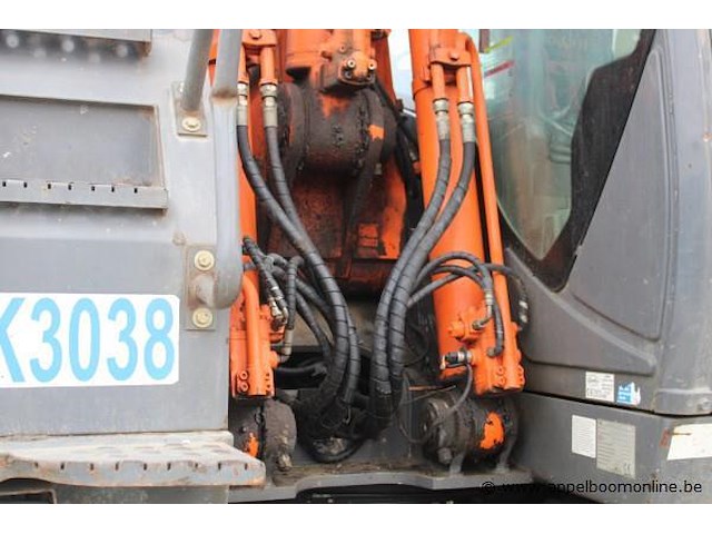 Bandenkraan hitachi zx17w-3, bj 2009, werkuren 16765,4, serienummer jk6cga04900020311 - afbeelding 8 van  8