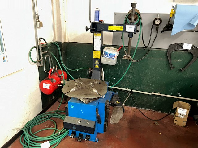 Bandenmachine hofman monty 1200 - afbeelding 1 van  8