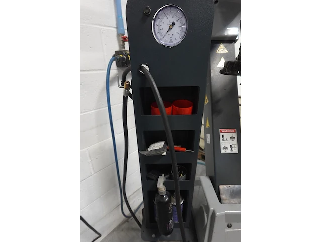 Bandenmonteermachine beissbarth - afbeelding 10 van  14