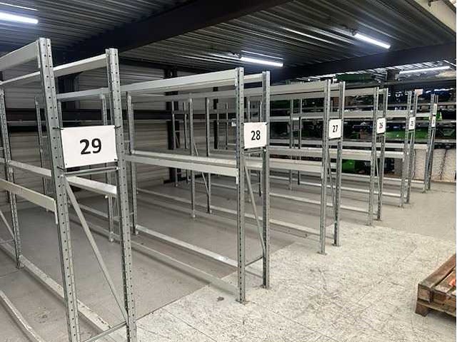 Bandenrek 81 lopende meter - afbeelding 1 van  7