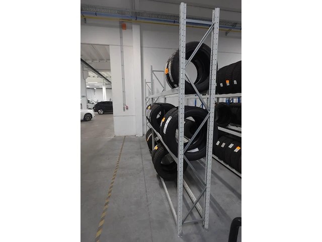 Bandenrek grijs - afbeelding 2 van  7