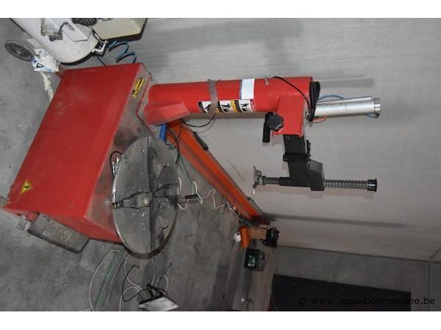 Bandenwisselaar, 890, 220v, werking niet gekend - afbeelding 1 van  2