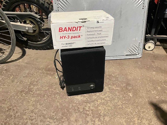 Bandit 240db alarmsysteem - afbeelding 1 van  4