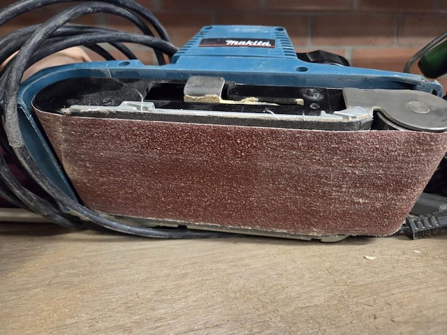 Bandschuurmachine makita - afbeelding 4 van  4