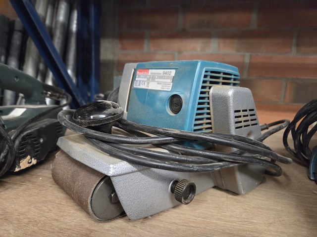 Bandschuurmachine makita - afbeelding 1 van  5