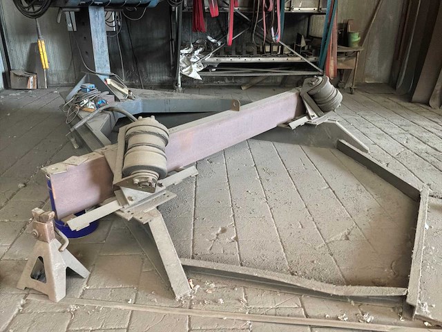 Bandschuurmachine met manipulator (2x) - afbeelding 3 van  5