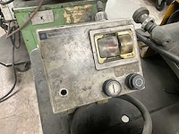 Bandschuurmachine op metalen onderstel - afbeelding 2 van  15