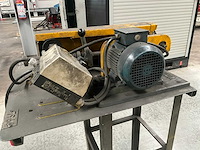 Bandschuurmachine op metalen onderstel - afbeelding 6 van  15