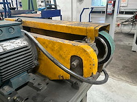 Bandschuurmachine op metalen onderstel - afbeelding 11 van  15